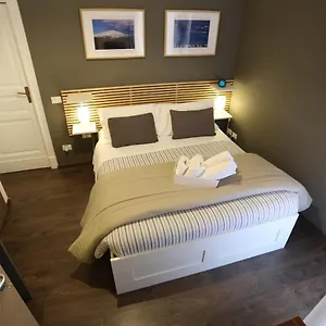 https://mava-bb-catania.catania-hotels.net