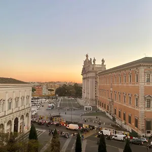 https://cecilia.it-romehotels.com
